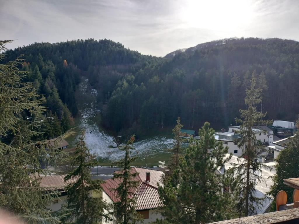 Villetta del Prato Il Tuo rifugio con Straordinaria Vista a Roccaraso - 5