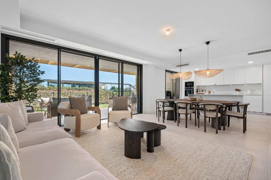 Evergreen Luxury Townhouse Sea & Golf - 1