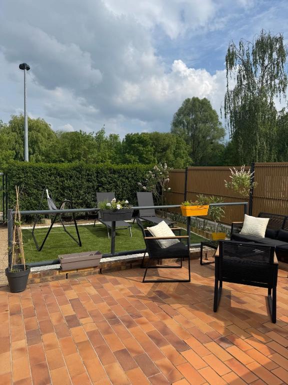 Jolie Maison Bord de Sarthe - 4