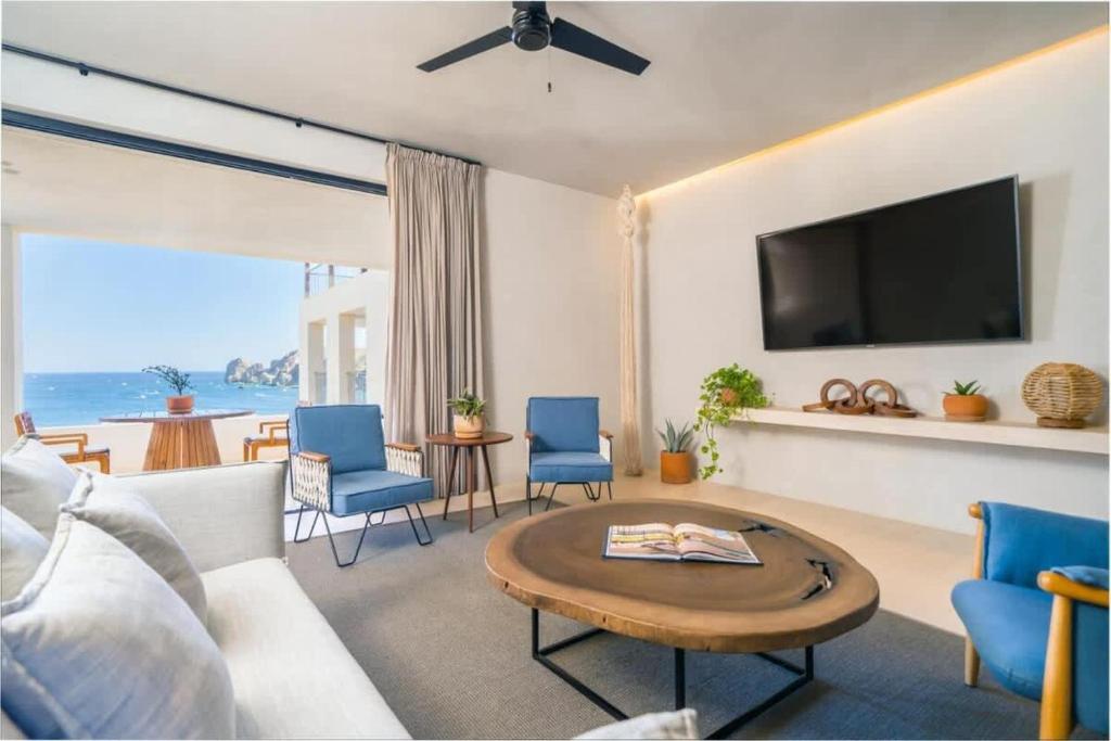 Medano Beach Cabo Resort 3 bedroom steps to marina - 4