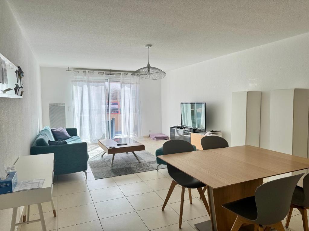Appart 2 Chambres Charley super emplacement et parking - 2