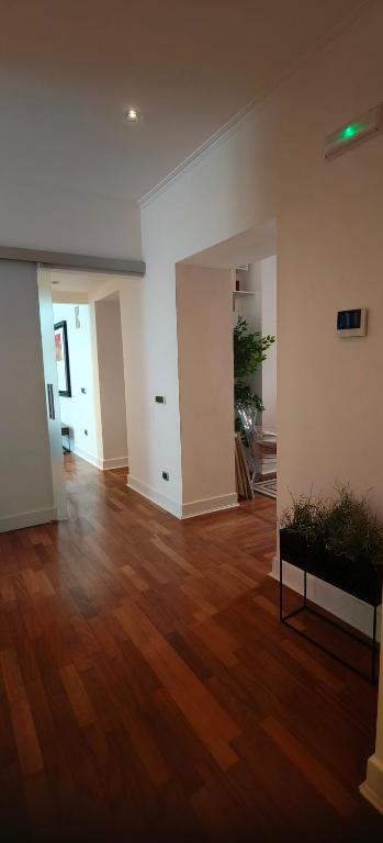 Artist Apartment Napoli center ampio ed elegante - 2
