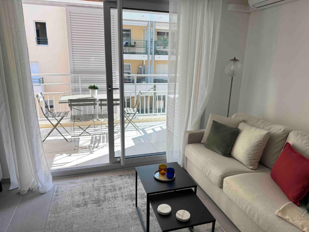 Les Terrasses d'Antibes - 2BR Duplex with Terrace - 3