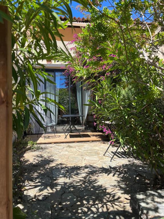 Charmant Studio avec terrasse à 300 m de la mer - 2