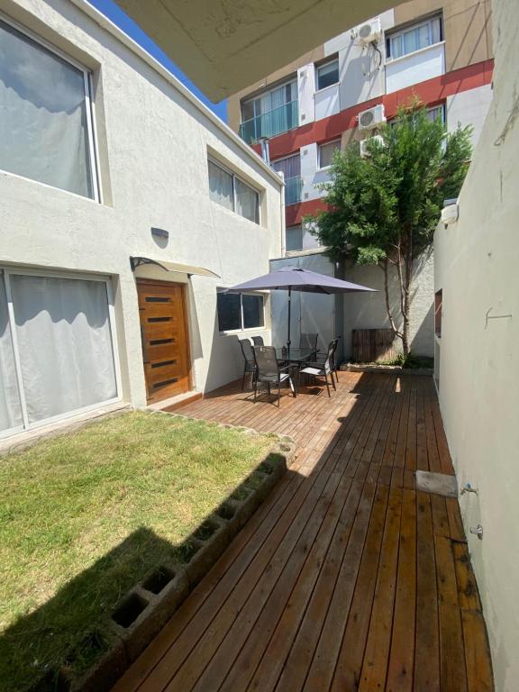 Hermoso dúplex interno en la mejor zona de Mendoza - 2
