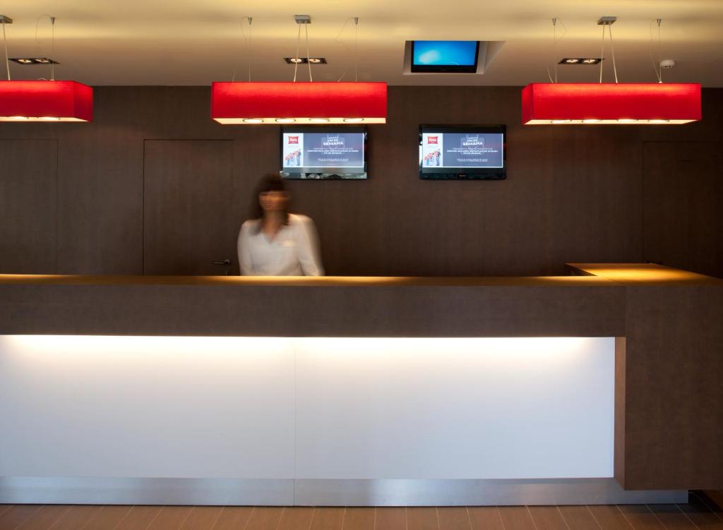 ibis Lleida photo
