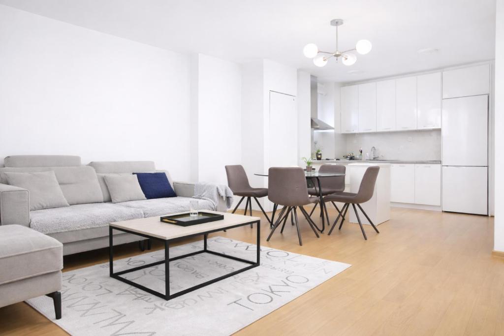 Avenoir Suite - 2