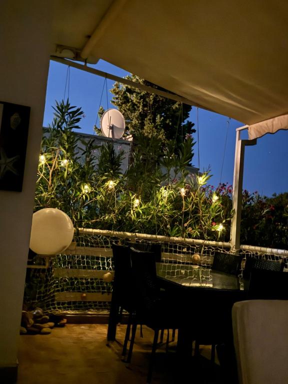 Luxury Beach House - 2