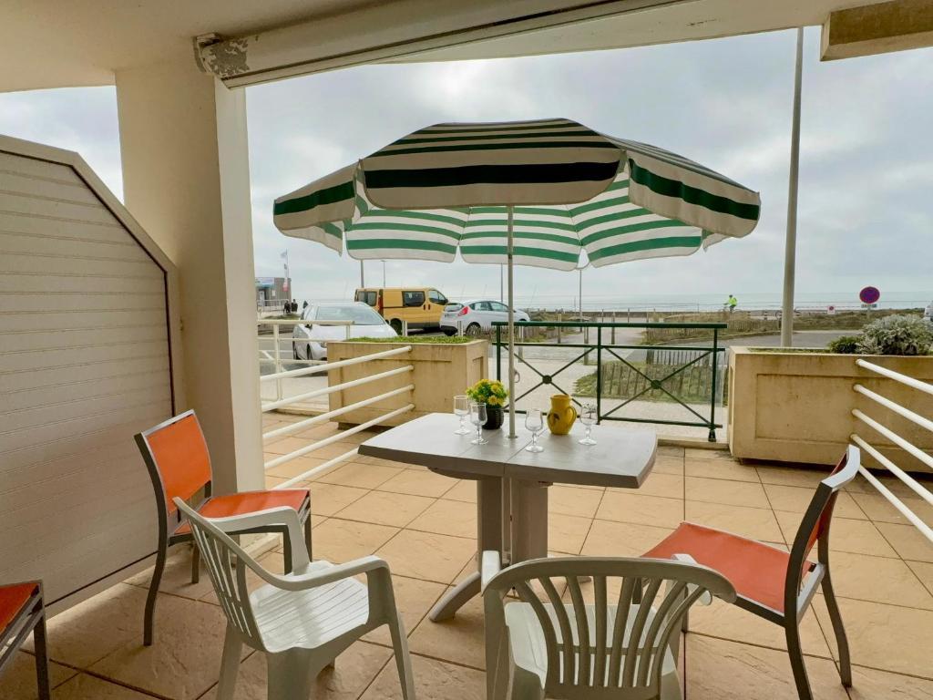 Bel Appartement Proche Mer avec Terrasse - Saint Hilaire de Riez - FR-1-323-455 - 1