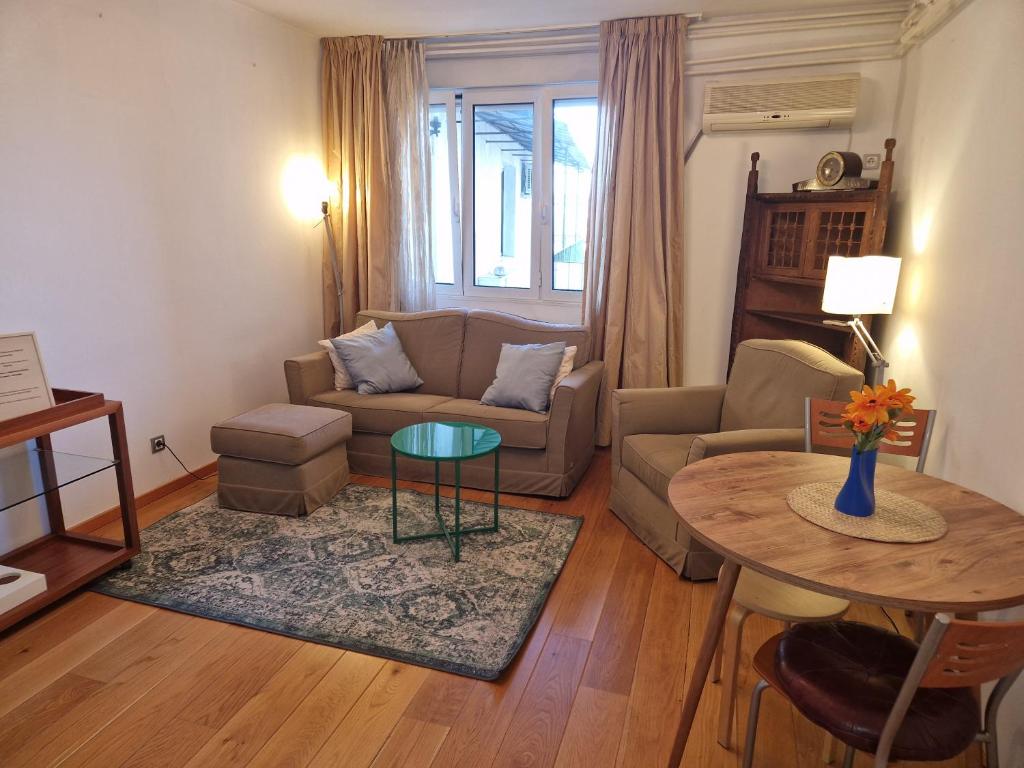 Panorama Central-Square Apartment - 2