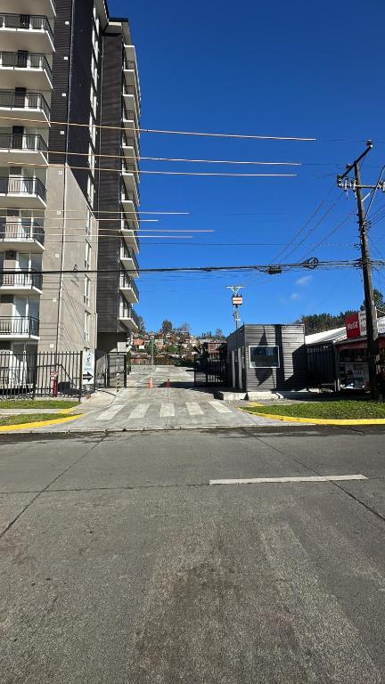 Depto céntrico cercano al lago con vista al volcán - 4