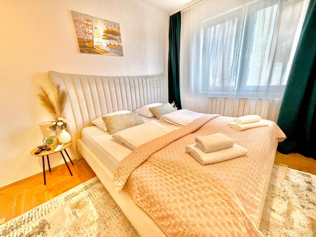Apartment Pacifik Lux & Private Garage - 4