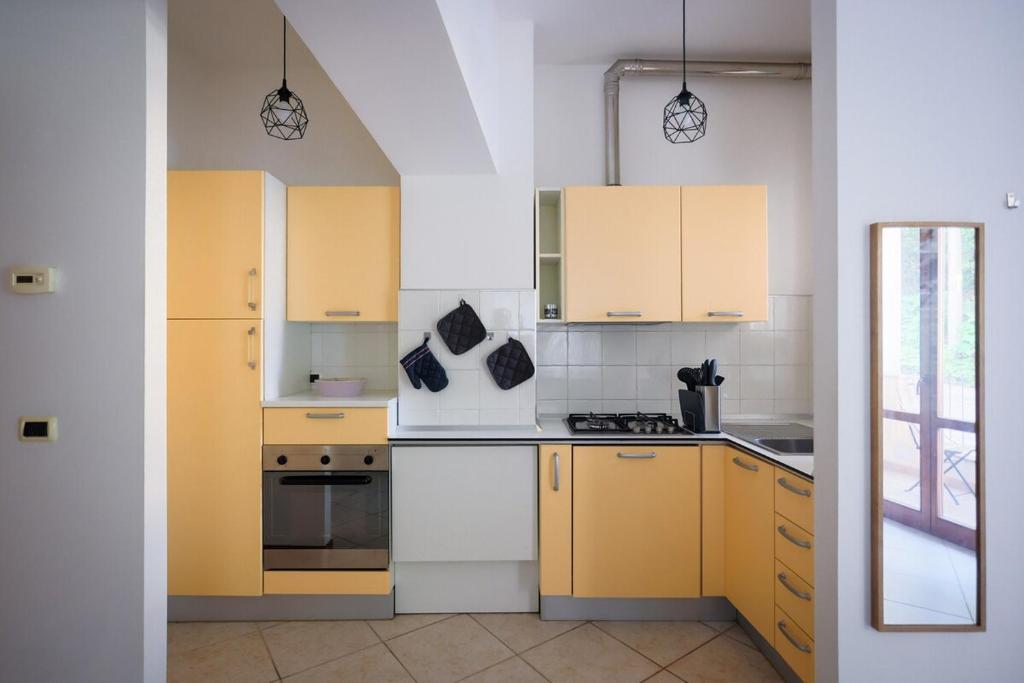 Appartamento 4 Posti Letto con Patio e Parcheggio - 5