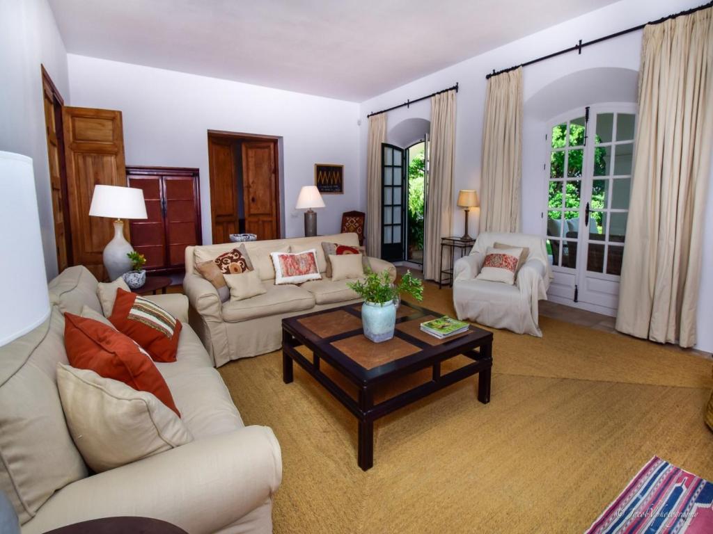 Colonial Style Retreat in Marbella - 2