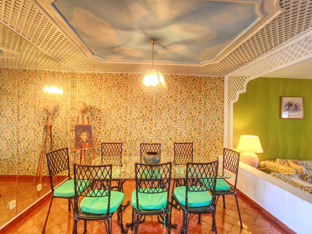 Puerto Banus Apartment for 8 - 2