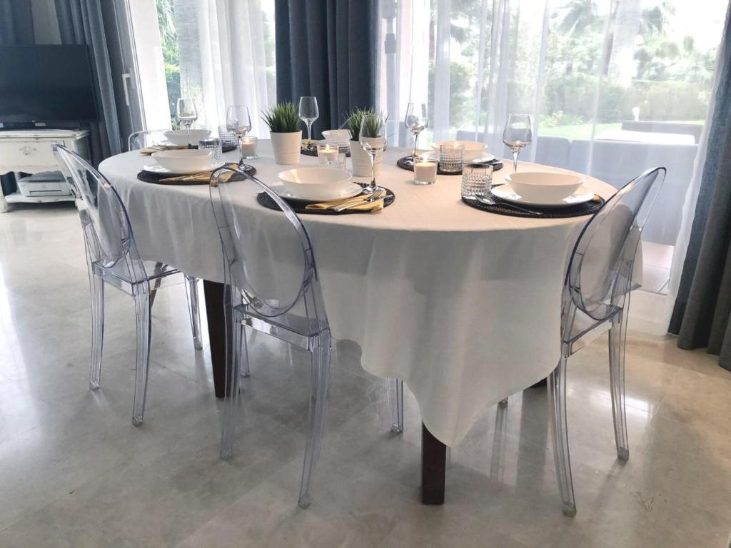 5-Guest Apartment near Alcazaba Lagoon - 3