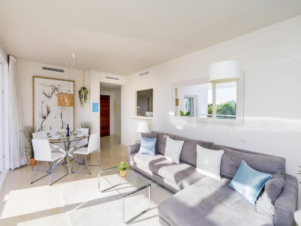 Lagoon Apartment Retreat for 4 - 2