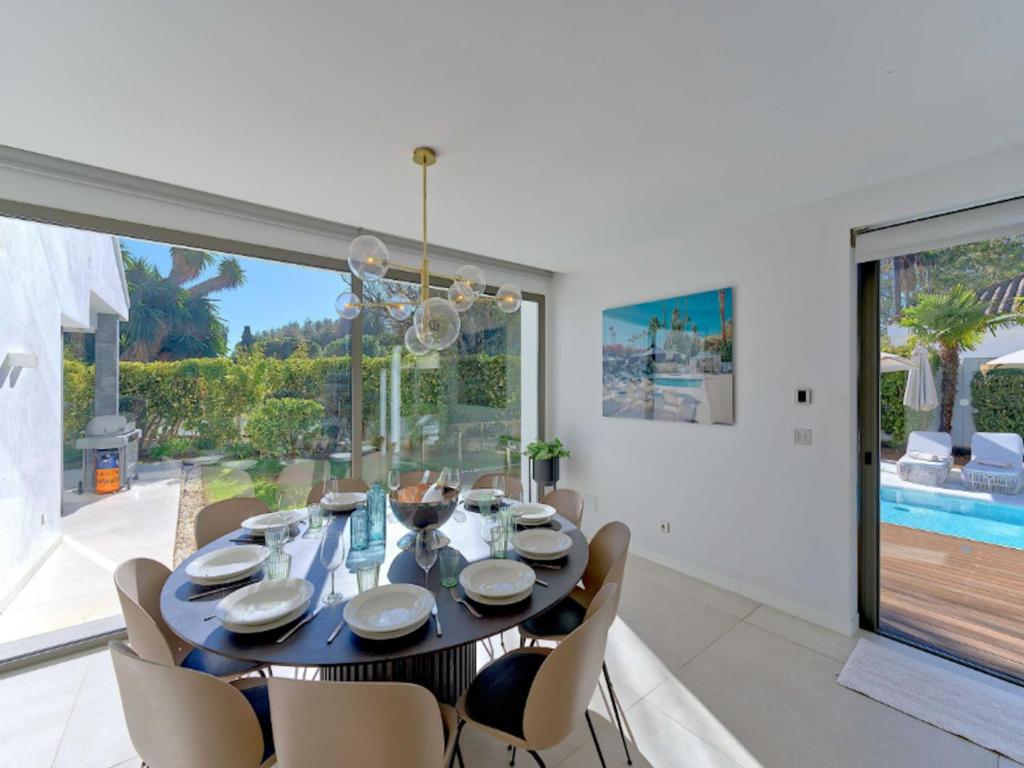 Spacious Villa for 12 in Puerto Banus - 4
