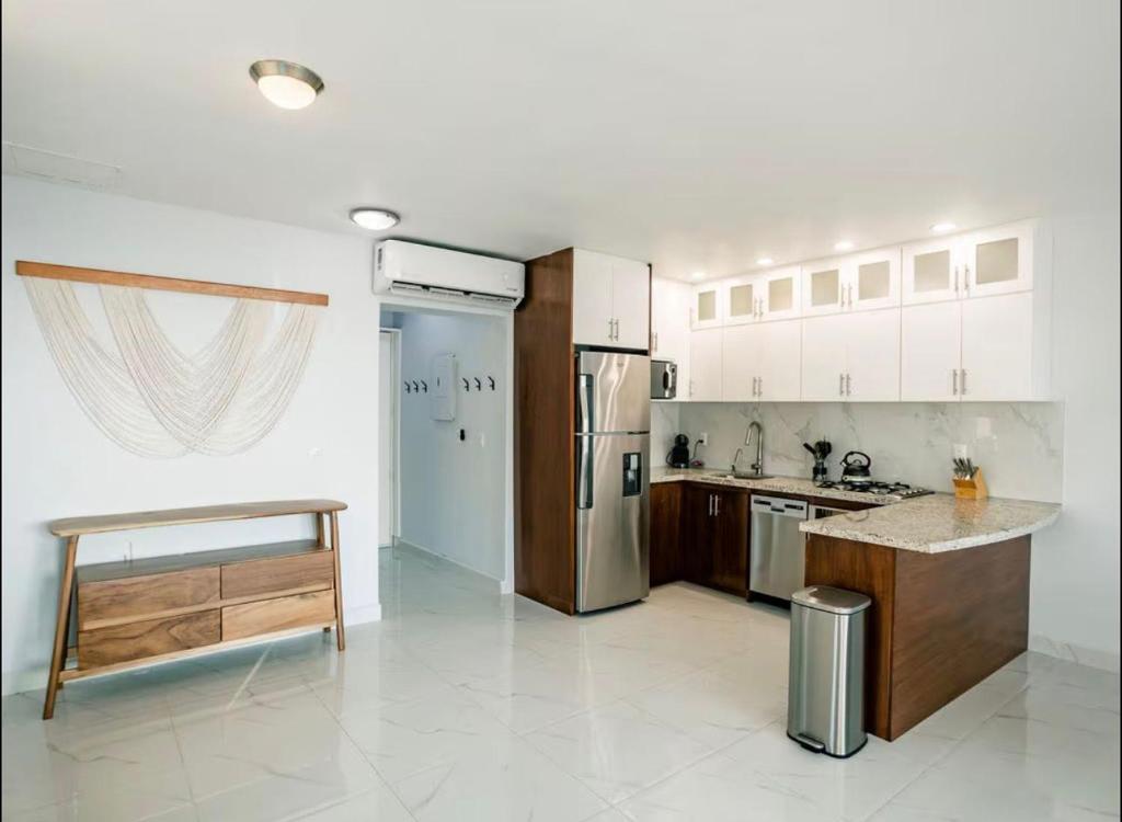 Beach Front Aria Ocean 2 Bedroom 2 Bathroom - 2