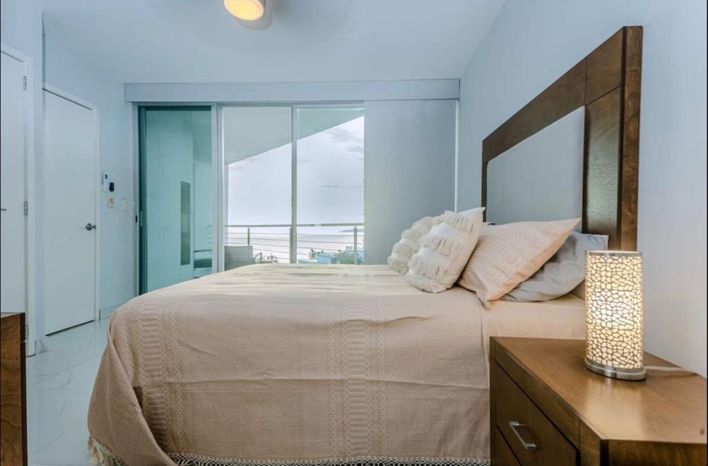Beach Front Aria Ocean 2 Bedroom 2 Bathroom - 5