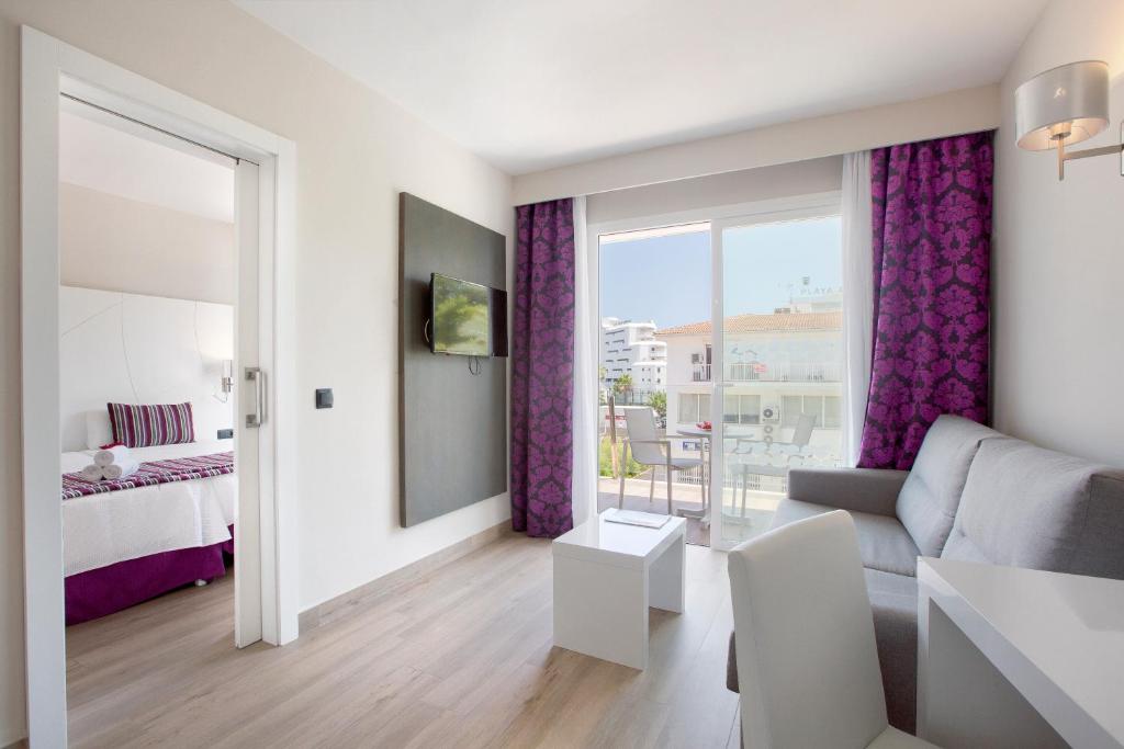 Mar Hotels Playa de Muro Suites — Hotel rooms in Playa de Muro, Balearic Islands