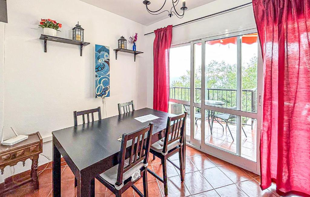 2 Bedroom Nice Apartment In Fuengirola - 4