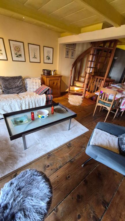 Charmant chalet familial ancien - 2