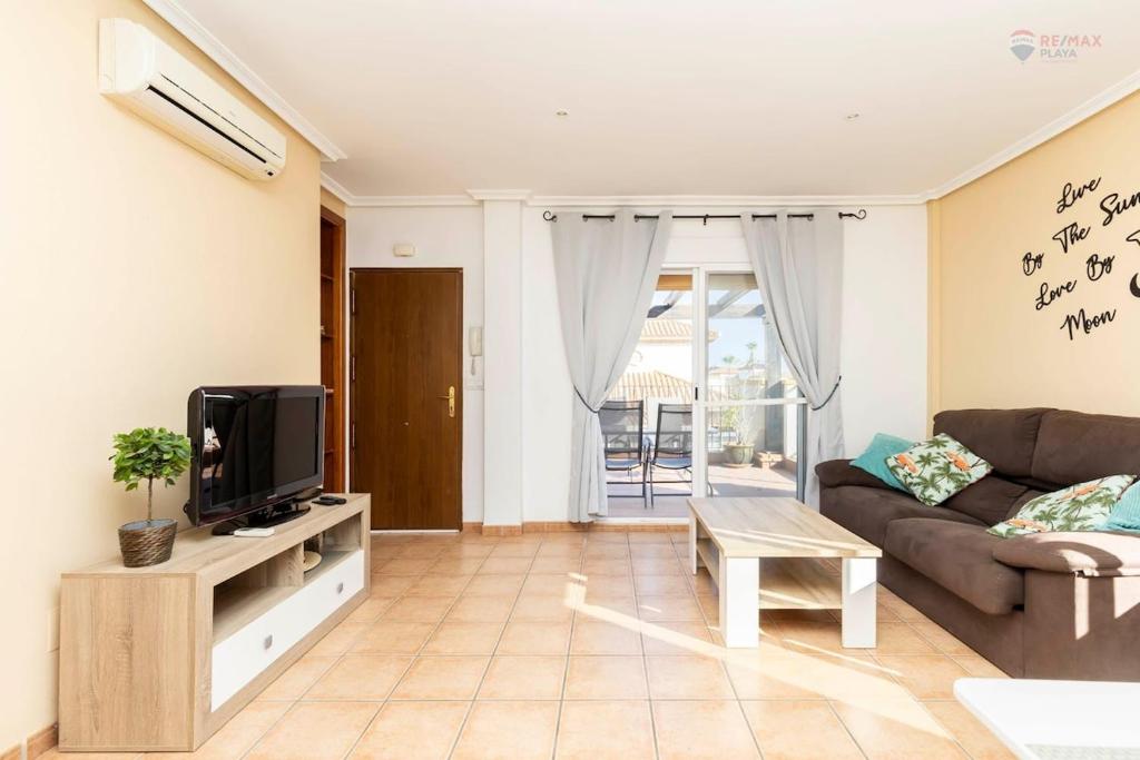 Sunny penthouse with large terrace and pool in Vera - 2