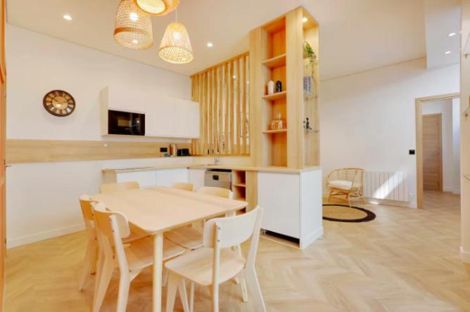 Spacious & Bright 2BR Apartment 6 Guests Bastille - 2