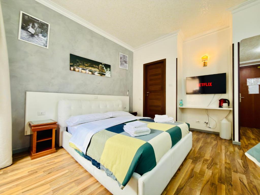 Hotel Oscar Suite - 4