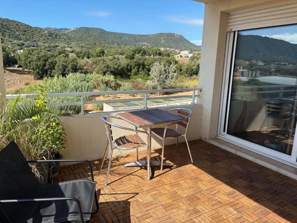 T3 à Ajaccio - 2 chambres avec terrasse et parking gratuit proche du centre ville et des plages - 1