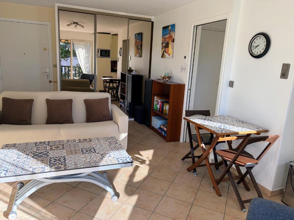 Agréable appartement 2 chambres, balcon, calme et soleil - 5