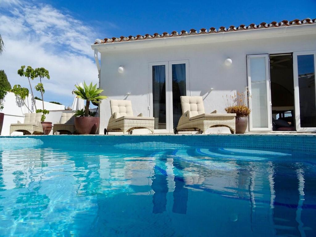 VILLA OASIS PRIVATE HEATED POOL La Cala Mijas - 2
