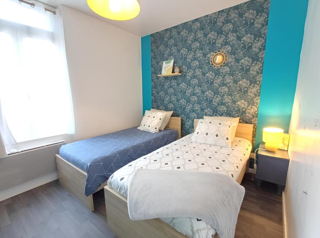 L'artistique, Maison pour 5 personnes, 2 chambres, stationnement gratuit, spacieux, atypique - 1