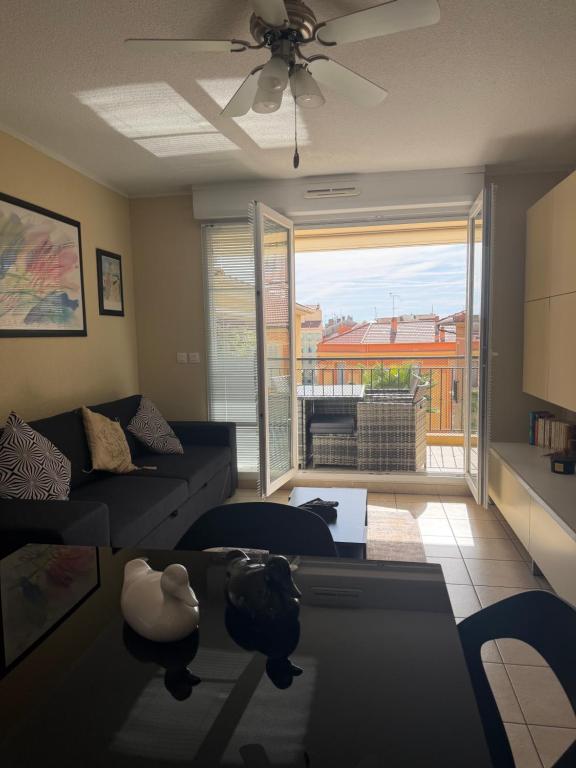 Bilocale Menton centro, terrazzo e parking privato - 4