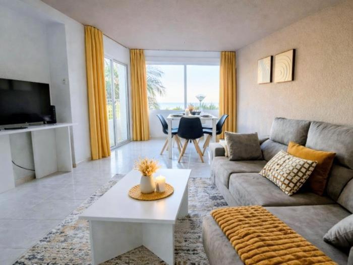 Apartamento con acceso directo a la playa - 4