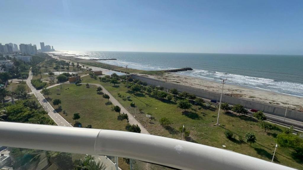 Apartamento Moderno vista al mar, Piscina, Jacuzzi, Sauna, Turco - 3