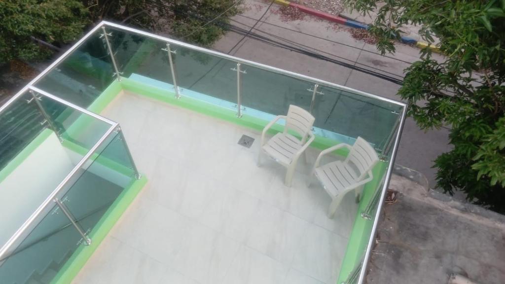 HOSTAL LA MARINA sm - 2