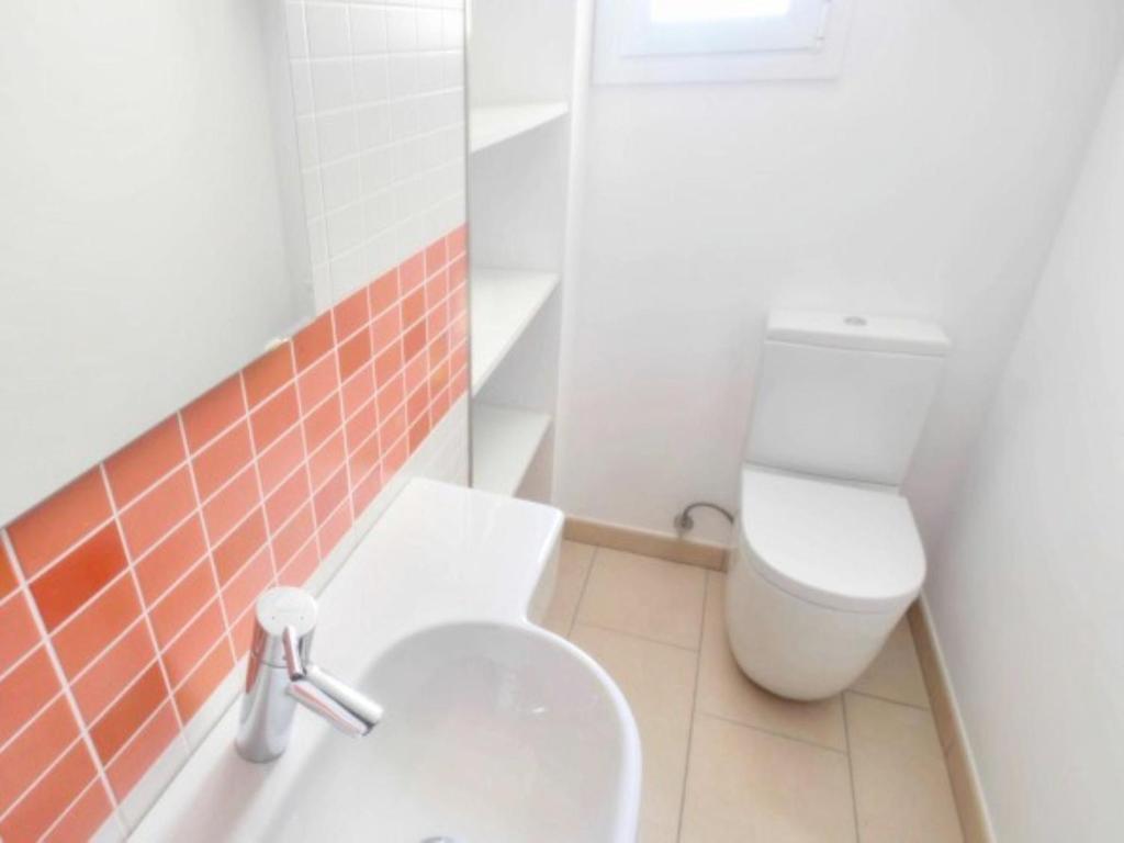 Apartamento con terraza para 6 pax en Sant Feliu de Guíxols - ES-298-18 - 2