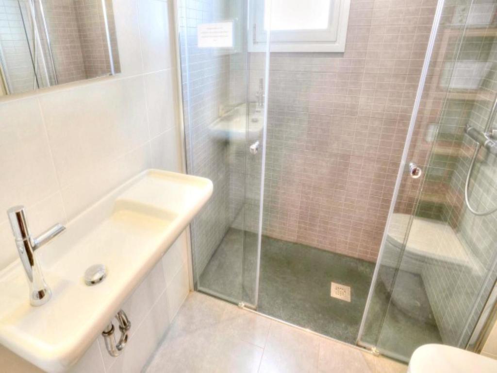 Apartamento con terraza para 6 pax en Sant Feliu de Guíxols - ES-298-18 - 4