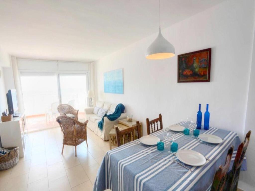 Apartamento con terraza para 6 pax en Sant Feliu de Guíxols - ES-298-18 - 5