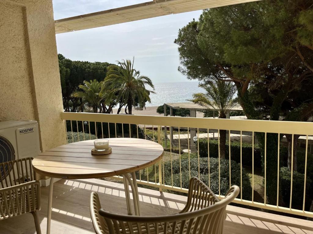 Apartamento con vista al mar en Platja d'Aro, acceso directo a la playa - ES-298-35 - 3