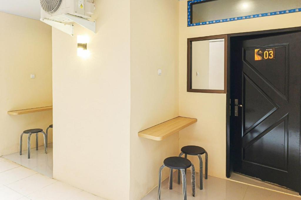 SANS Hotel Joy Inn Brebes 外観