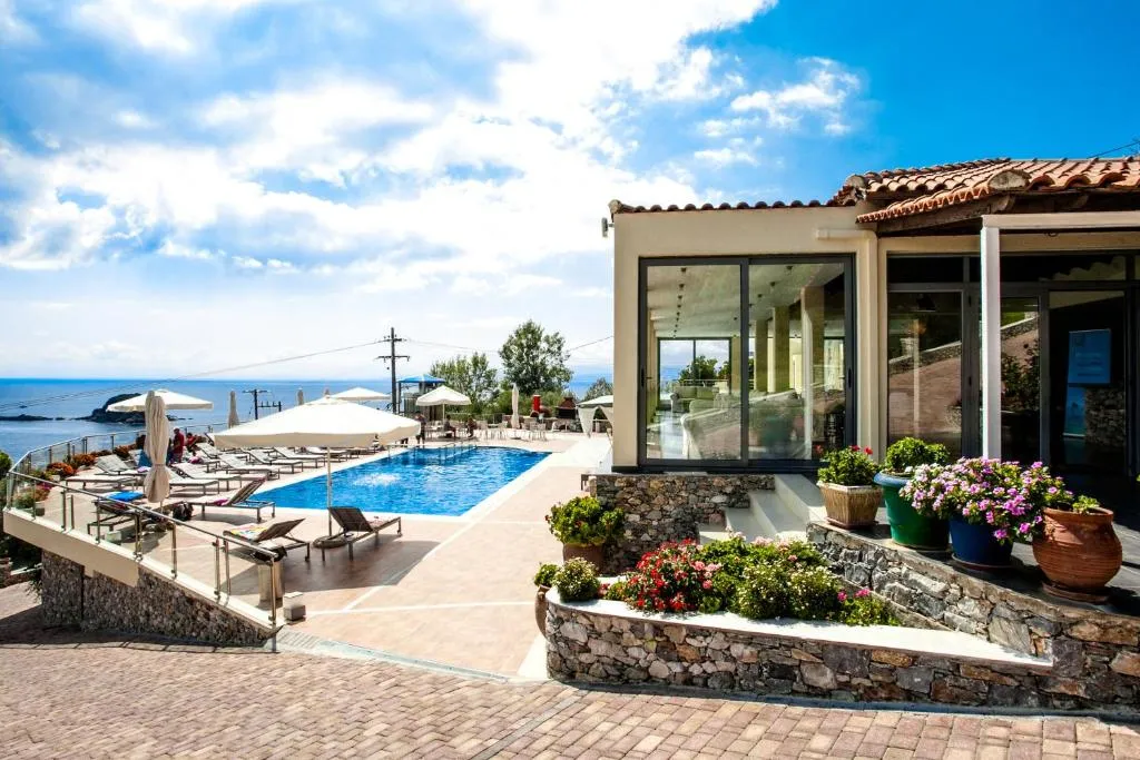 La Luna Hotel, hotell sihtkohas Troulos