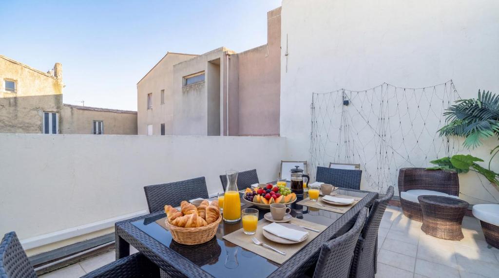 Bel Appartement Climatisé avec Terrasse au centre-ville de Narbonne - 2