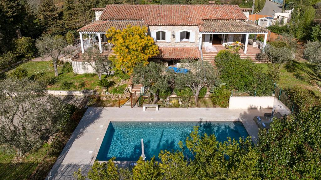 Cannes private villa with pool, by the sea, 3 nights minimum - 3
