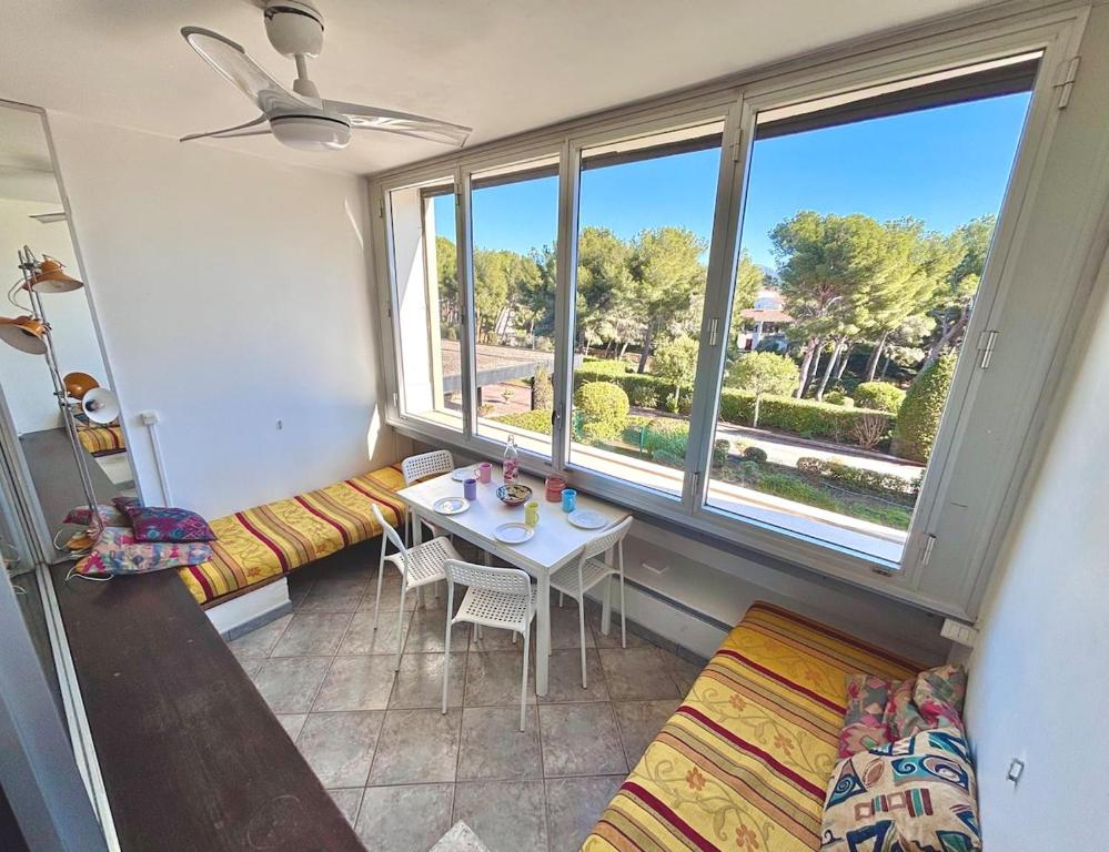 Charmant studio Athena residence - 4