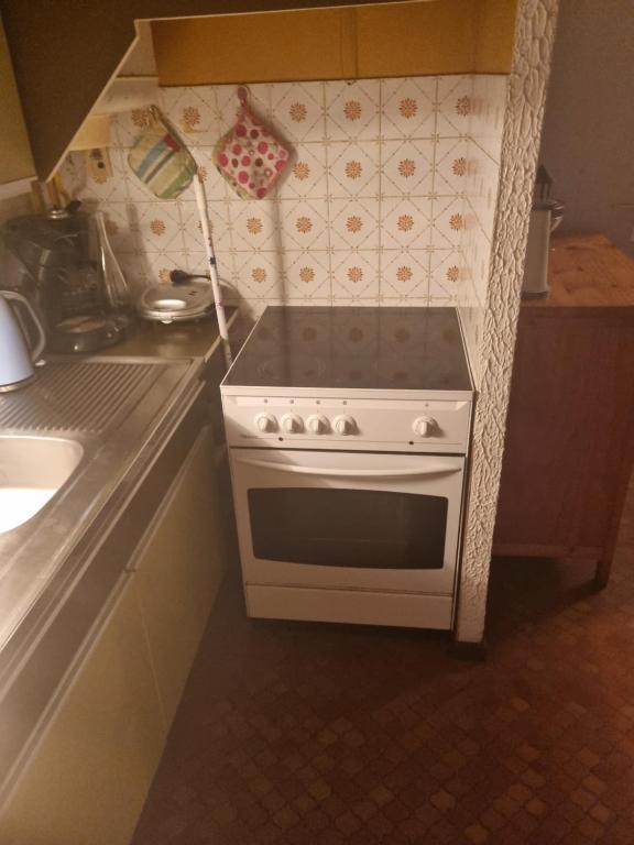 Chez Yvette - 4