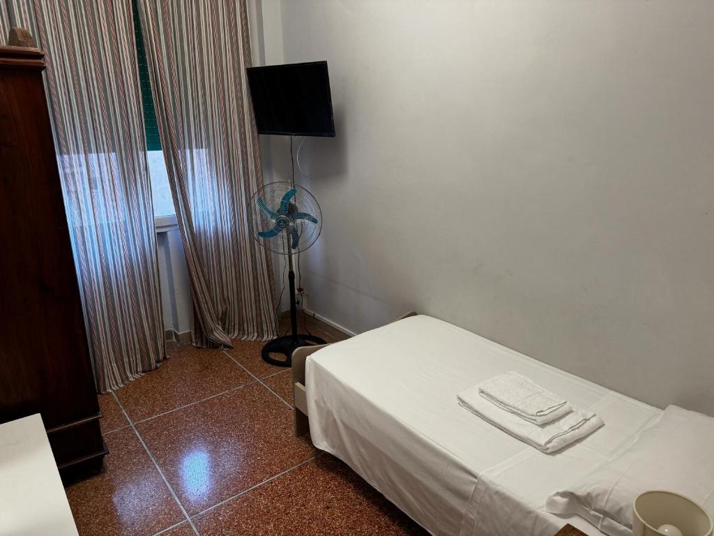 City Room's - 4