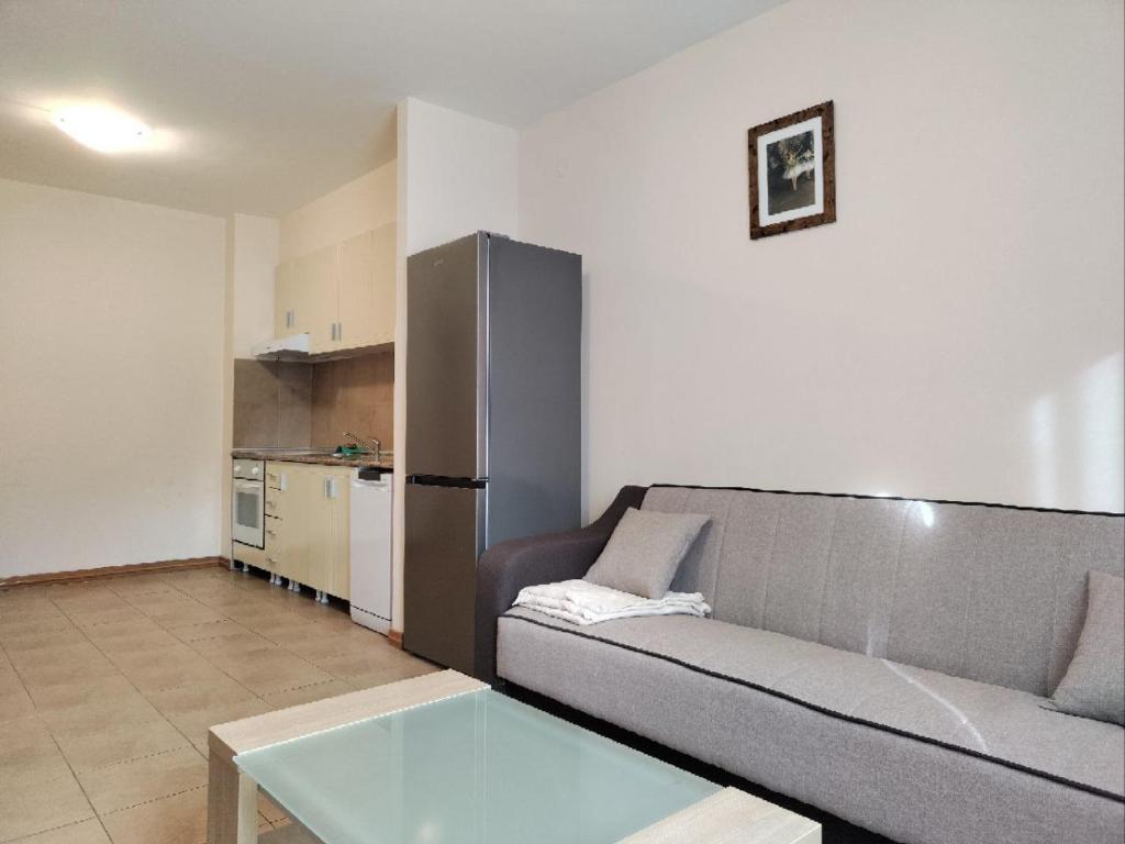 Komforan apartman u Irskom kompleksu, Bečići, blizu mora sa parkingom - 2